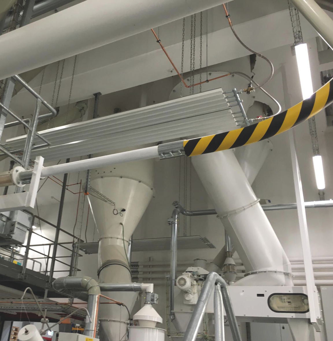 Zehnder_RHC_Reportage Rubin Mühle_Motiv 3_300dpi Reference Zehnder ZIP Heating and cooling ceilings Side view